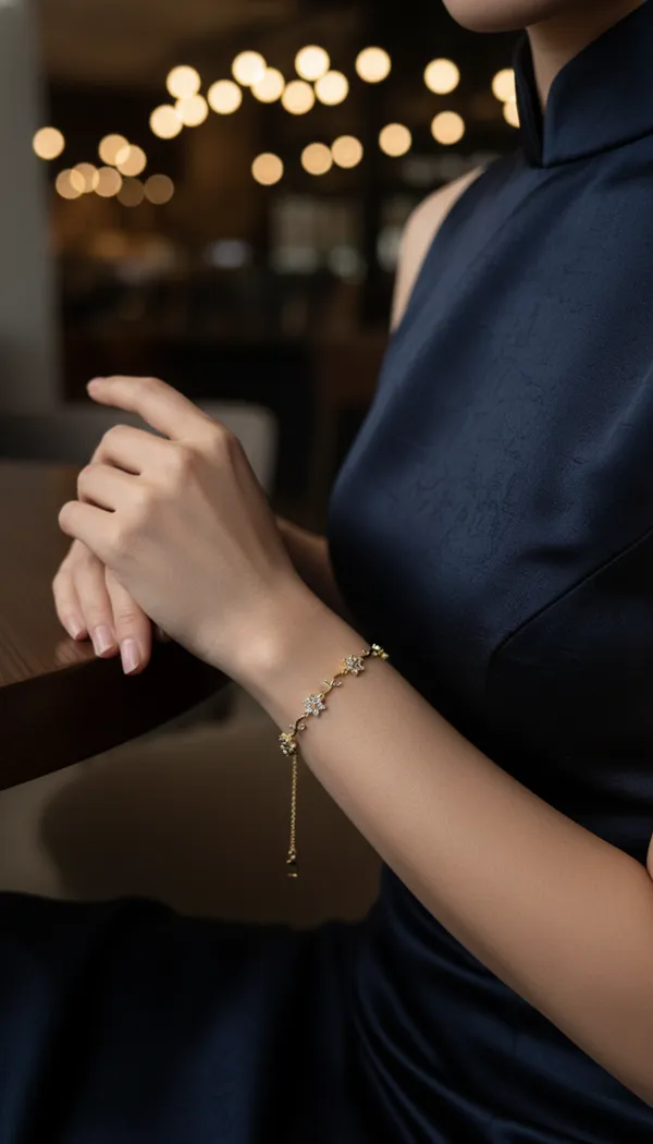 Gilded_Garden_Vine_Tulip__Bracelet