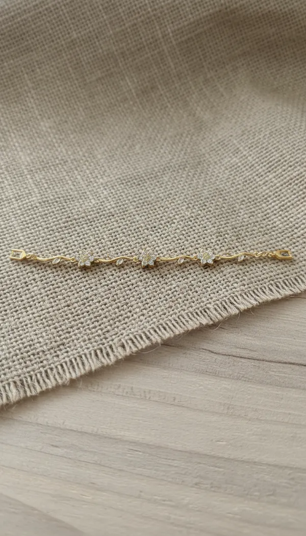 Gilded_Garden_Vine_Tulip__Bracelet