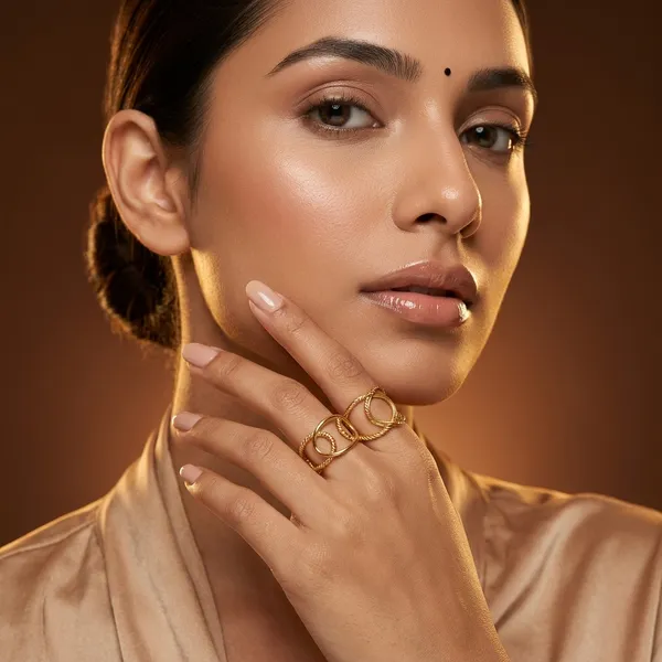 Elegant_Geometric_Gold_Ring