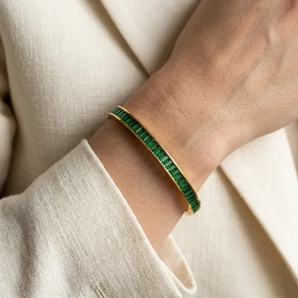 Emerald_Radiant_Gold_Bracelet