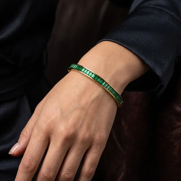 Emerald_Radiant_Gold_Bracelet
