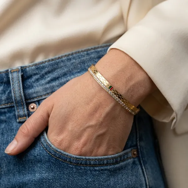 Luxe_Patterned_Gold_Bracelet