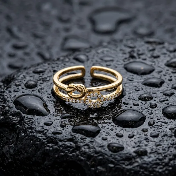 Golden_Triple-Band_Sparkle_Ring