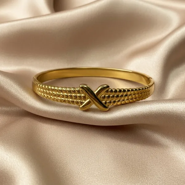 Golden_Cross_Textured_Bangle