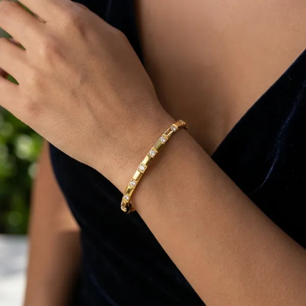 Radiant_Gold_Zirconia_Bracelet