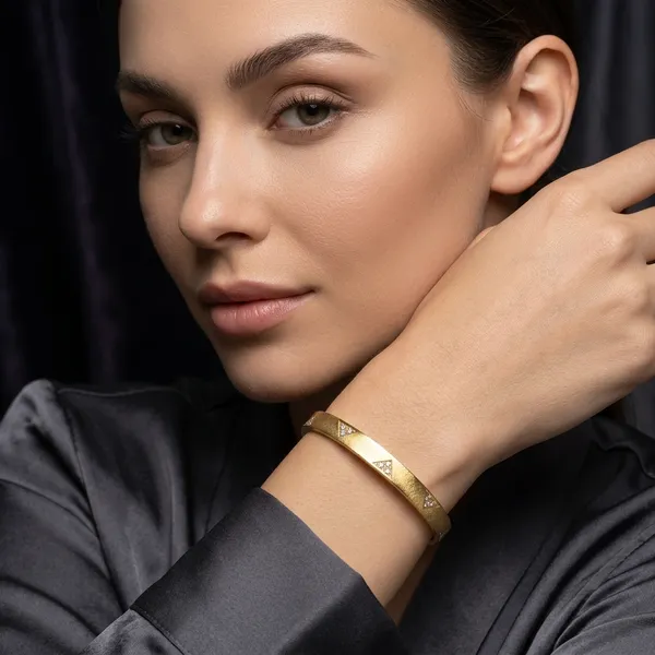 Geometric_Crystal_Inlay_Bracelet
