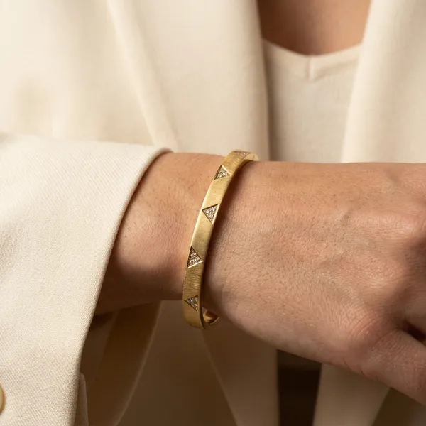 Geometric_Crystal_Inlay_Bracelet