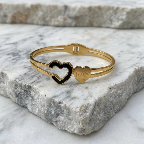 Golden_Love_Heart_Bracelet