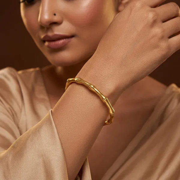Minimalist_Gold_Bamboo_Cuff_Bracelet_for_Women_�??_Open_Adjustable_Luxury_Bangle_Bracelet