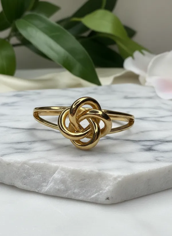 Elegant_Eternal_Knot_Bracelet