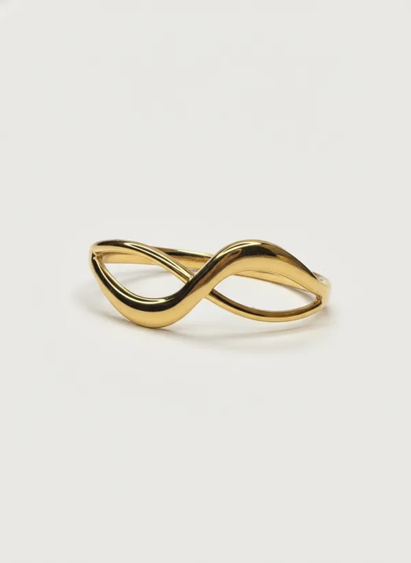 Sculptural_Infinity_Gold_Bracelet