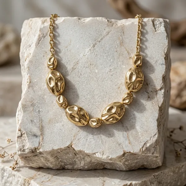 Bold_Gold_Textured_Necklace