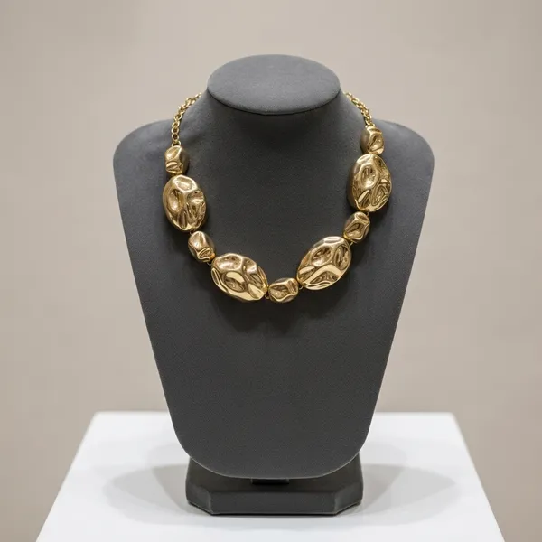 Bold_Gold_Textured_Necklace
