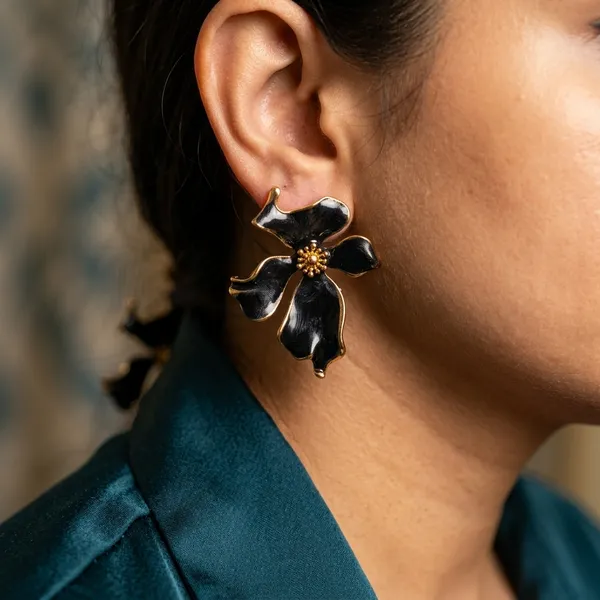 Black_Enamel_Floral_Stud_Earrings