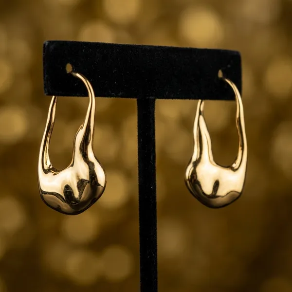 Aura_Sculptural_Molten_Gold_Drop_Earrings