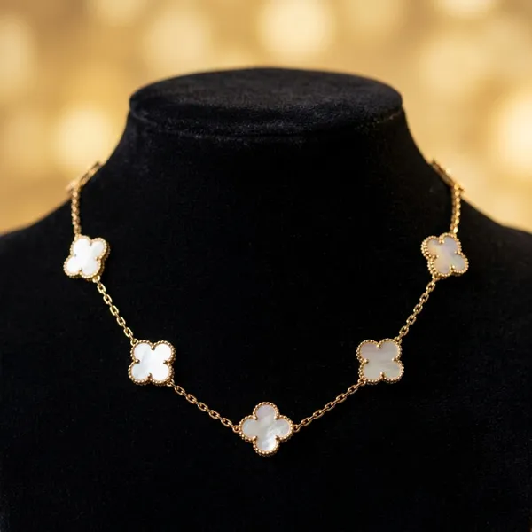 Gold_and_Mother_of_Pearl_Clover_Necklace
