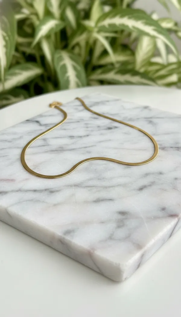 Gilded_Silk_Herringbone_Simple_Chain