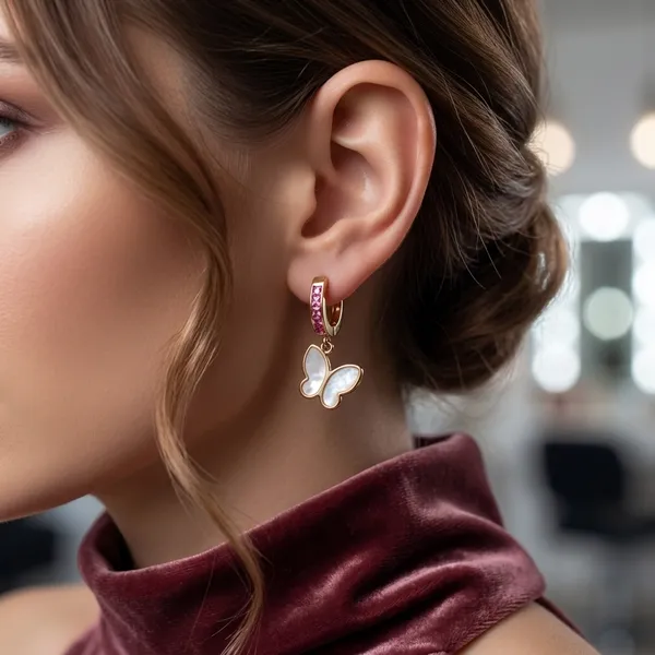 Whimsical_Pearl_Butterfly_Earring