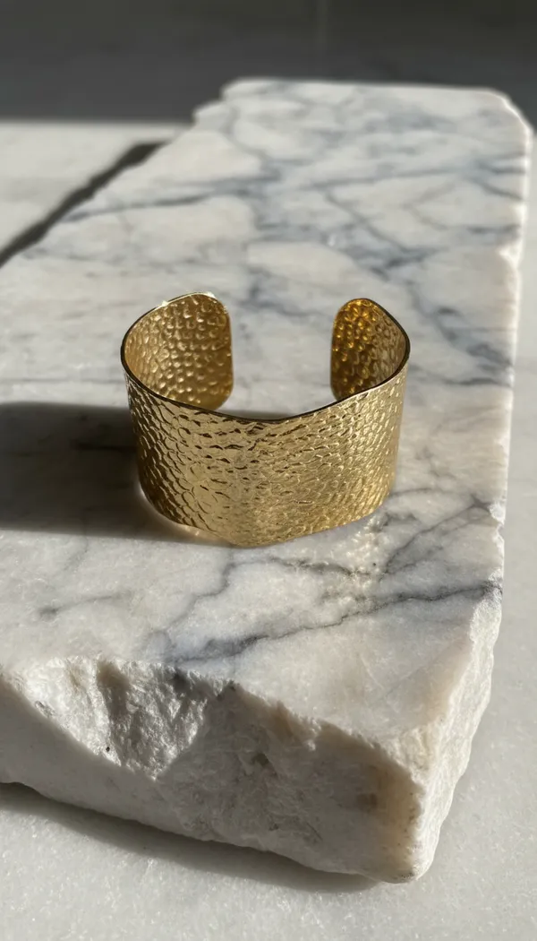 Lustrous_Gold_Textured_Hammered_Cuff_Bracelet_Anti-Tarnish_Statement_Jewelry