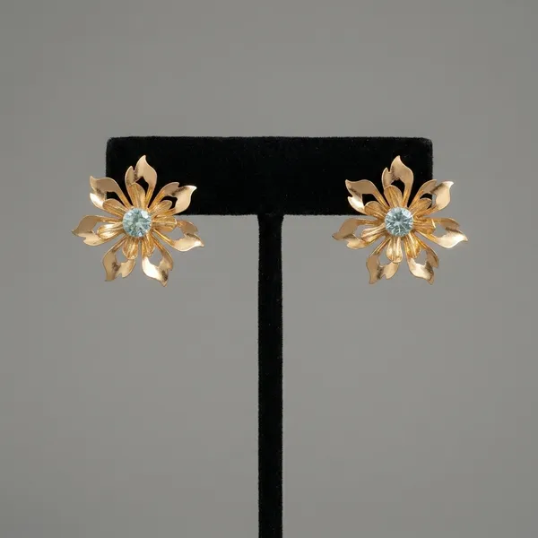 Golden_Bloom_Crystal_Earrings