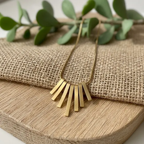 Golden_Geometric_Fringe_Statement_Chain