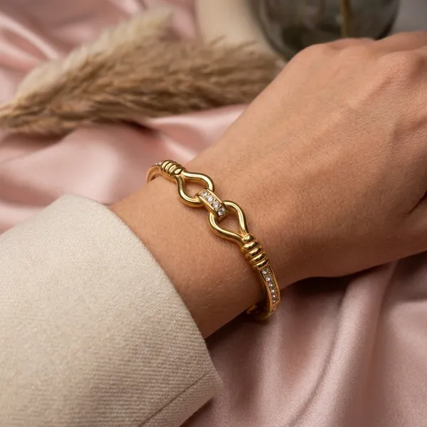 Regal_Pave_Bangle_Bracelet