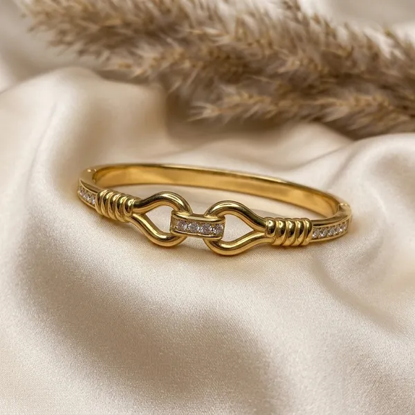 Regal_Pave_Bangle_Bracelet
