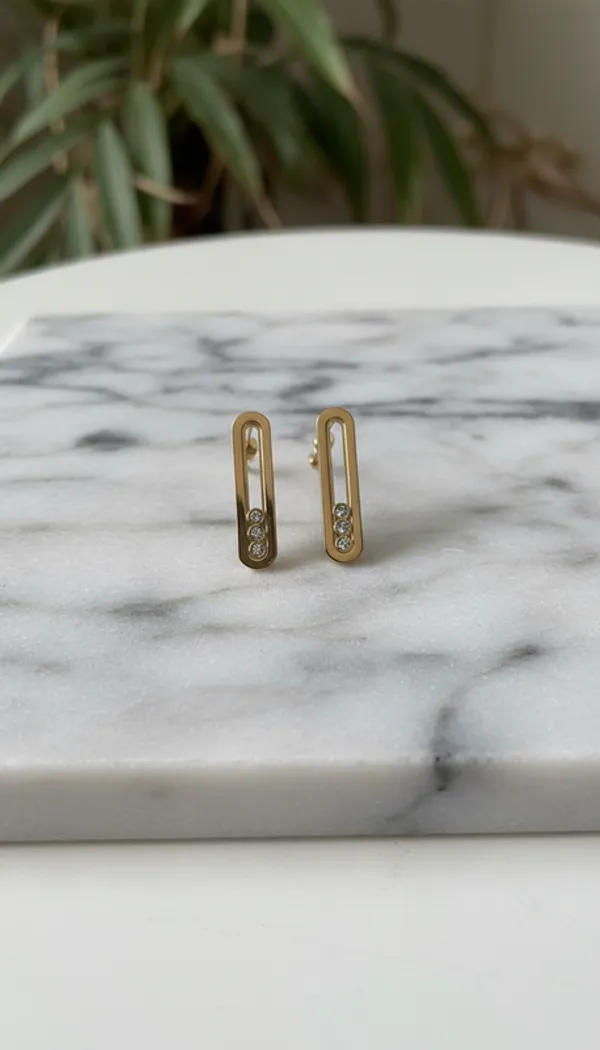 Elegant_Gold-Toned_Crystal-Accentuated_Oval_Drop_Pair_Of_Earrings