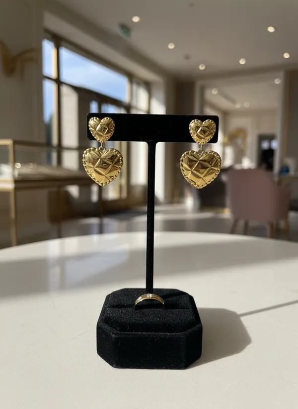 Vintage-Inspired_Quilted_Gold_Heart_Statement_Earrings