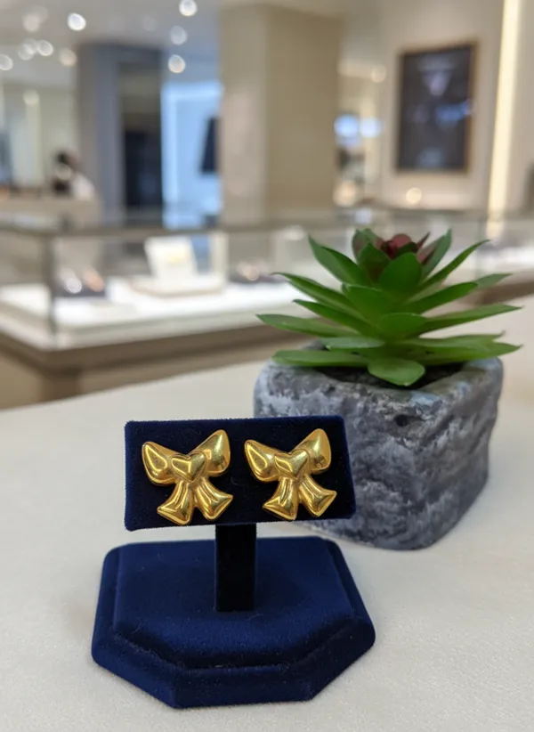 Vintage-Inspired_Polished_Gold_Bow_Pair_Of_Earrings
