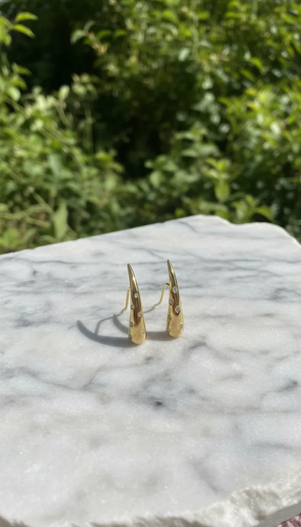 Stellar_Gilded_Drop_Earrings_With_Crystal_Accents