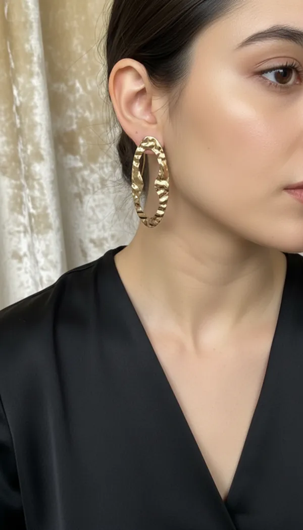 Hammered_Gold_Oval_Earrings