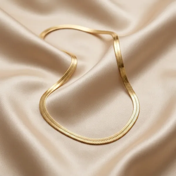 Gilded_Silk_Herringbone_Simple_Chain