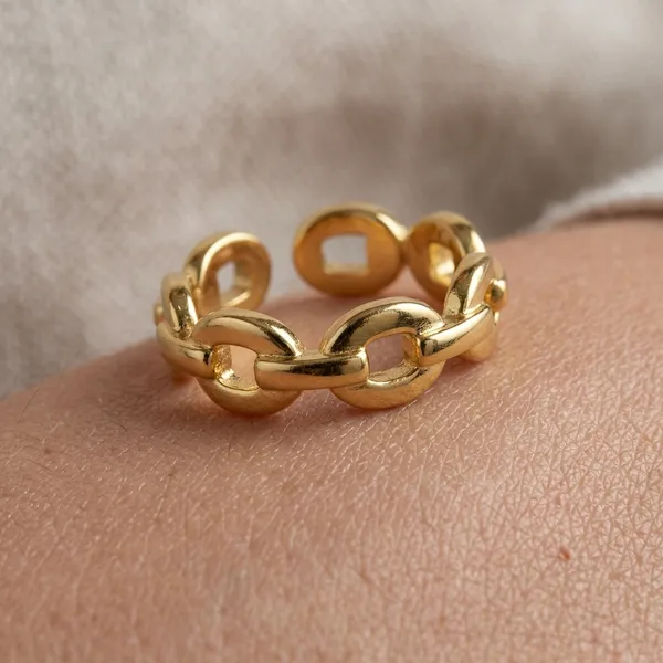 Chic_Gold_Link_Ring