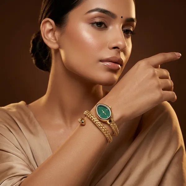 Gold-Plated_Bracelet_Luxury_Watch