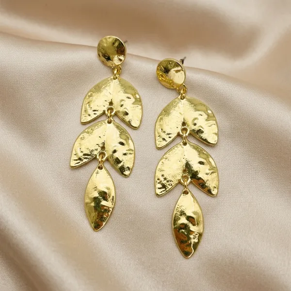 Golden_Cascading_Leaf_Drop_Earrings