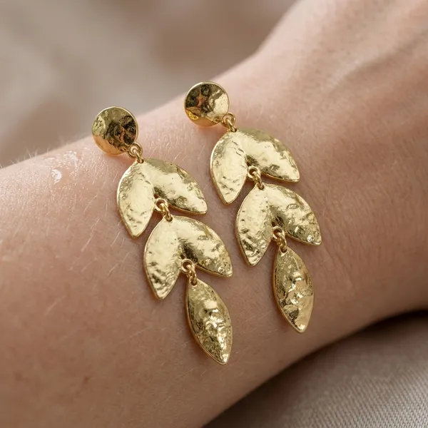 Golden_Cascading_Leaf_Drop_Earrings