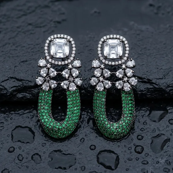 Luxury_Green_and_Clear_Zirconia__Statement_Drop_Earrings