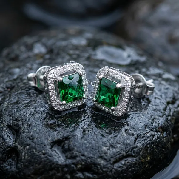 Elegant_Emerald_Green_Square_Halo_Stud_Earrings__Luxury_Jewelry