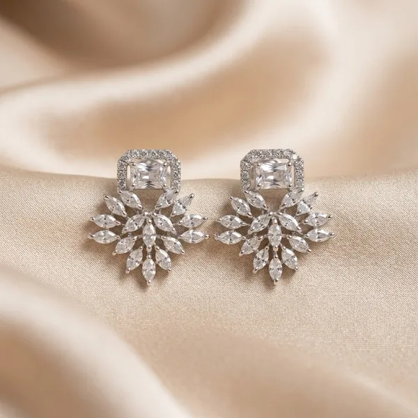 Silver_Crystal_Earring_Starburst