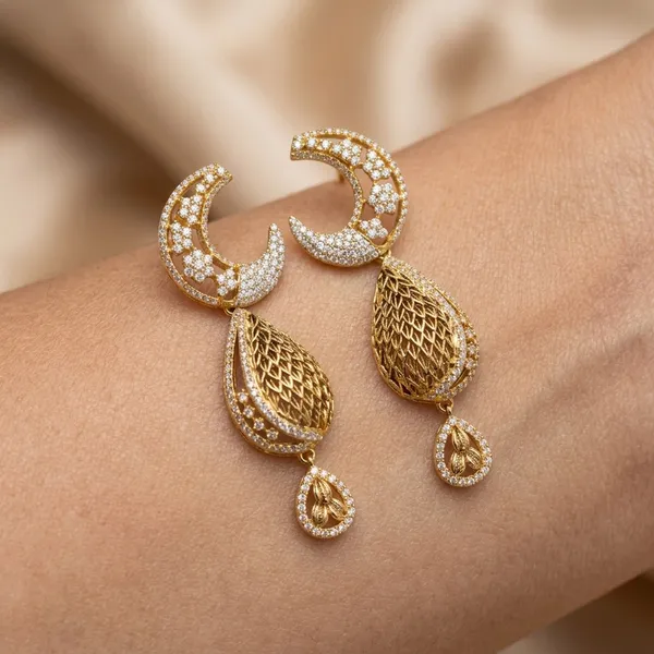 Gold_Plated_Earring_Crescent_Moon_Teardrop_Drop