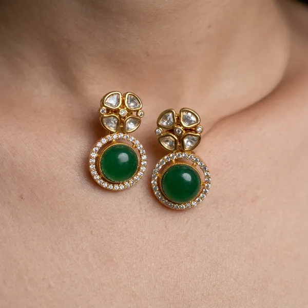 Gold_Plated_Earring_with_Emerald_and_Kundan_Drop