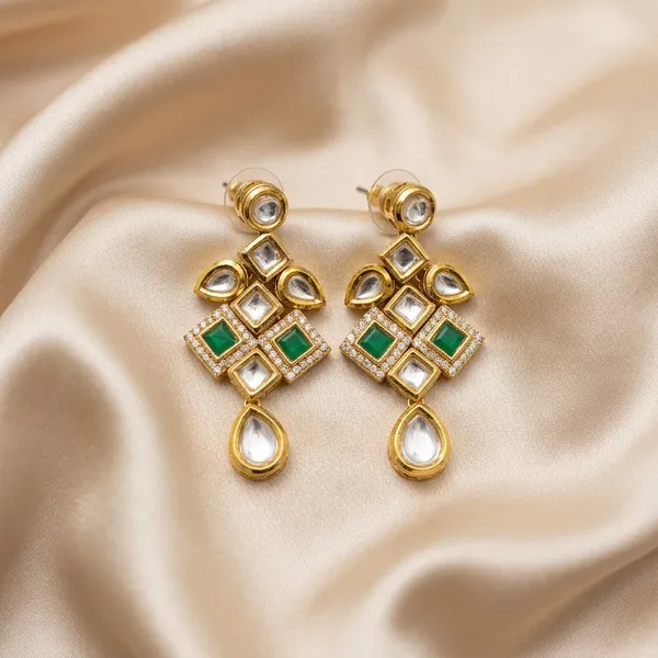 Gold_Plated_Kundan_Traditional_Drop_Earring