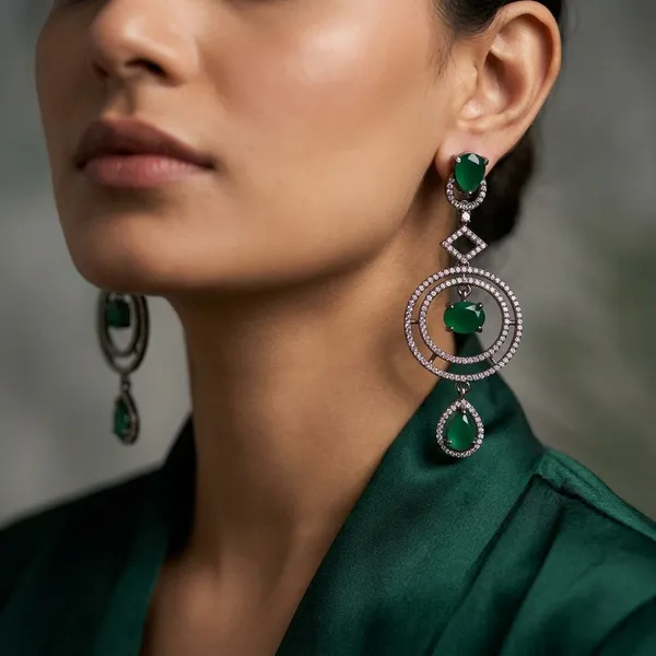 Emerald_Green_and_Diamond_Dangler_Earrings