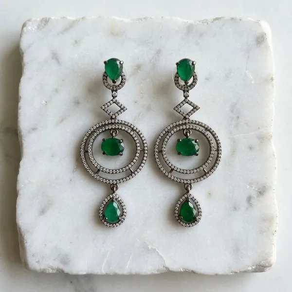 Emerald_Green_and_Diamond_Dangler_Earrings