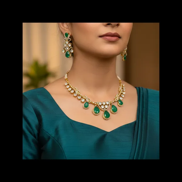 Indian_Set_Gold-Plated_Kundan_and_Emerald_Jewelry_Set__Traditional_Ethnic