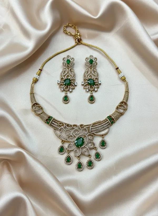 Indian_Set_Gold_Plated_Jewelry_Set_in_Traditional_Ethnic_Style