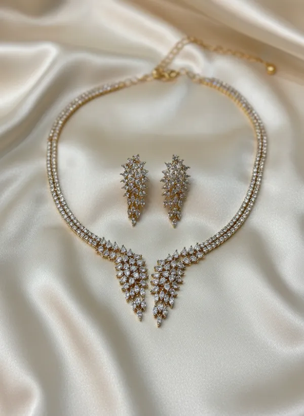 Indian_Set_American_Diamond_Jewelry_Set_Elegant_Cascading