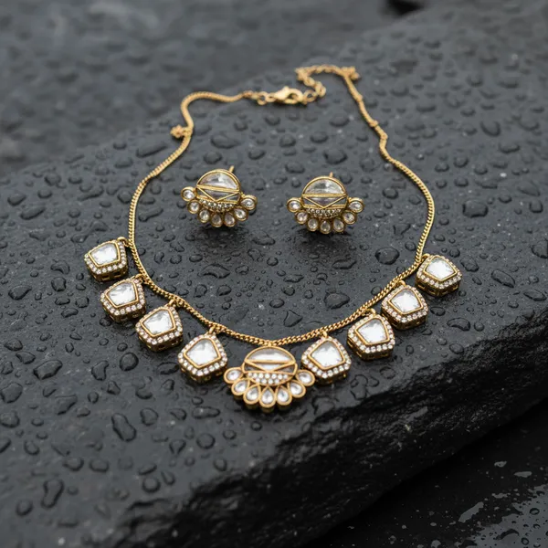 Indian_Set_Gold_Plated_Kundan_Necklace_Set_with_Stud_Earrings