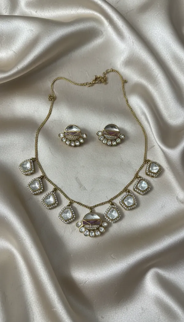 Indian_Set_Gold_Plated_Kundan_Necklace_Set_with_Stud_Earrings